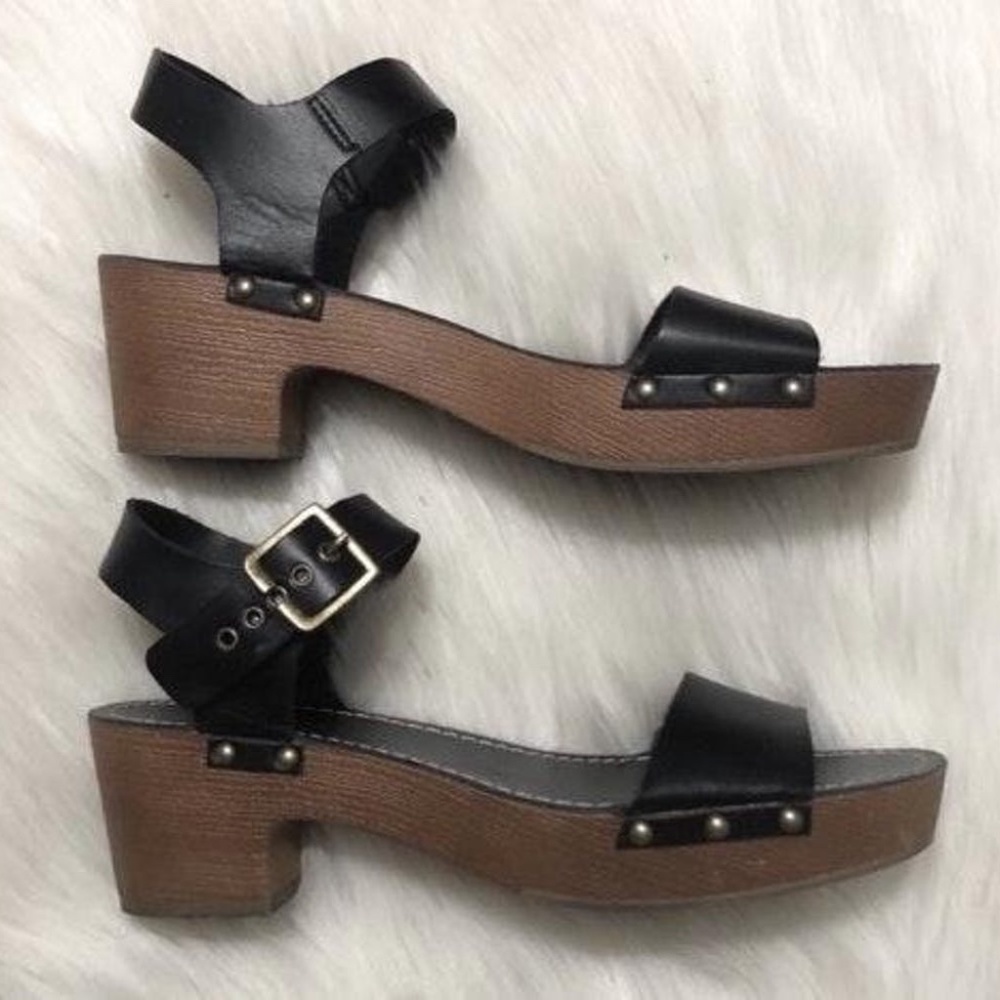NWT American Eagle Outfitters Chunky Wooden Heels